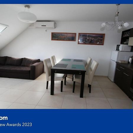 Blonde River Apartman Sőtér Szeged Exterior foto