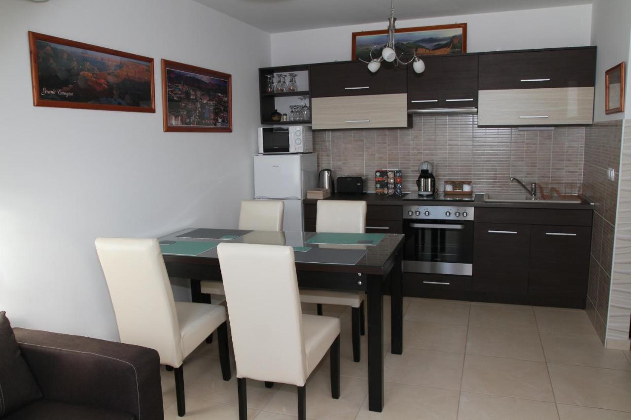 Blonde River Apartman Sőtér Szeged Exterior foto