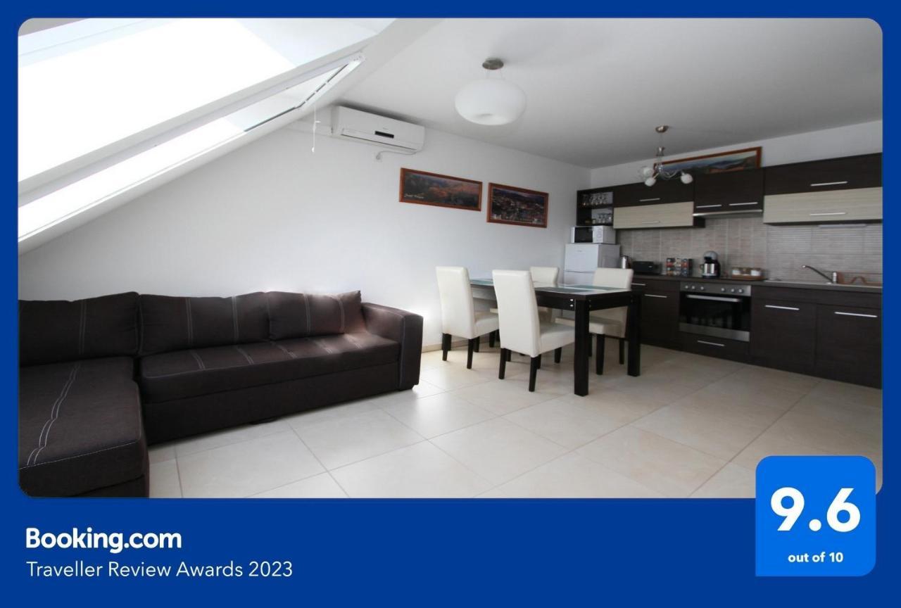 Blonde River Apartman Sőtér Szeged Exterior foto