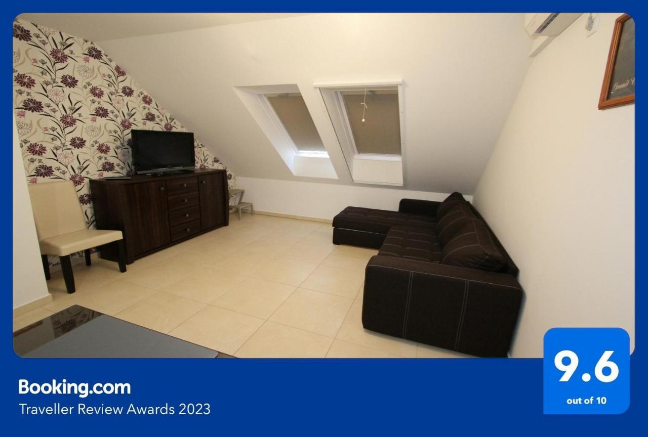 Blonde River Apartman Sőtér Szeged Exterior foto
